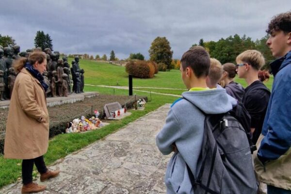 Dějepisná exkurze – Lidice a Lány